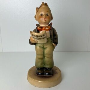 Hummel-Goebel "The Soloist" 135. Vintage collectible.